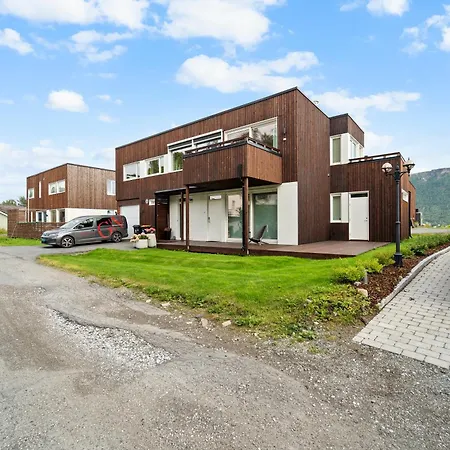 Luxurious In Plush Town Of Villa Tromsø
